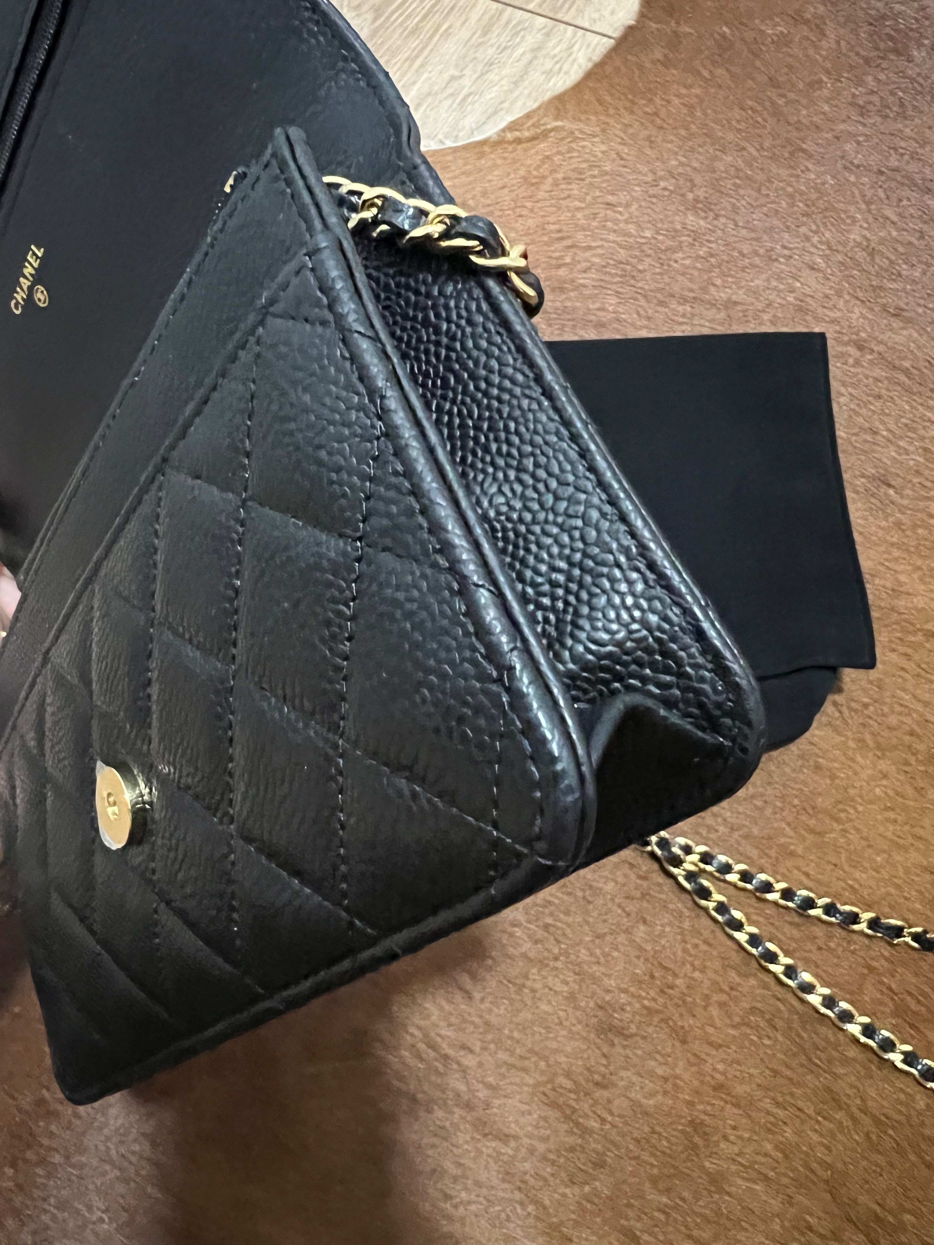 Chanel wallet on chain