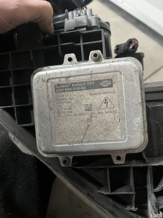Far / faruri stânga-dreapta Nissan Qashqai J10 xenon