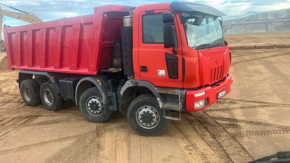 Iveco Trakker 8x4 2010