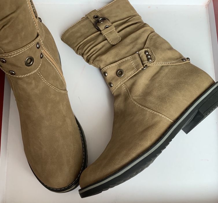 НОВЫЕ демисезонные сапоги 34 размера