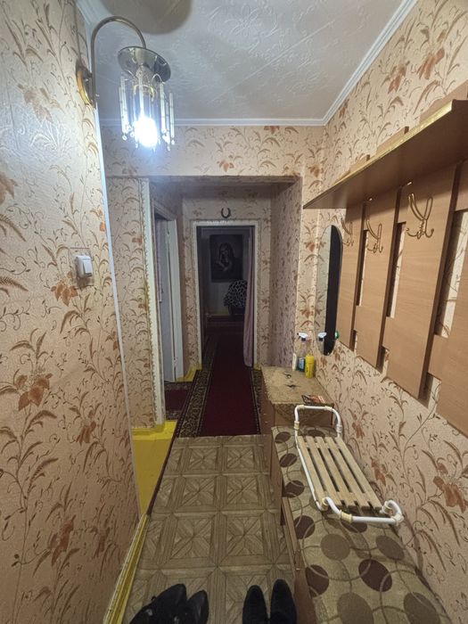 Срочно продам квартиру на 7-ом районе