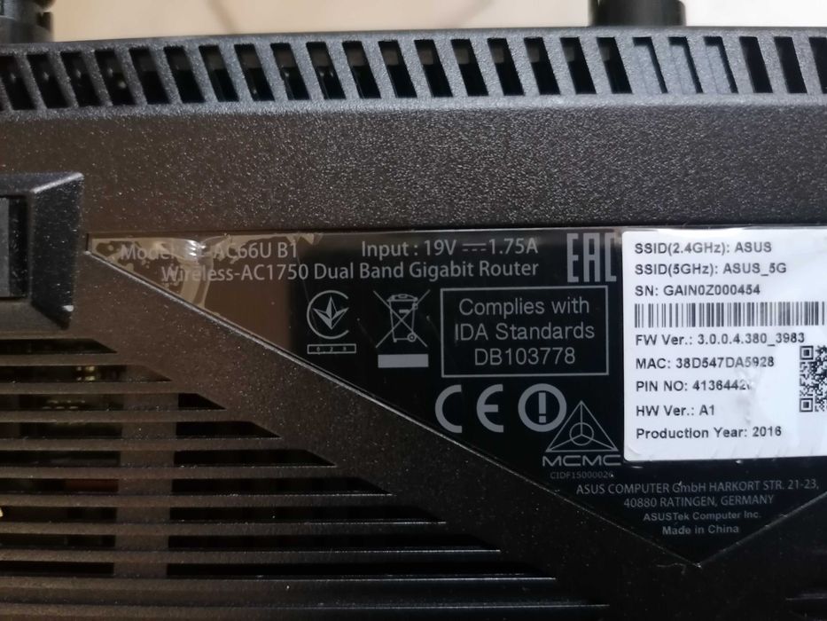 Router WiFi ASUS RT-AC66U, AC1750 dual band Gigabit
