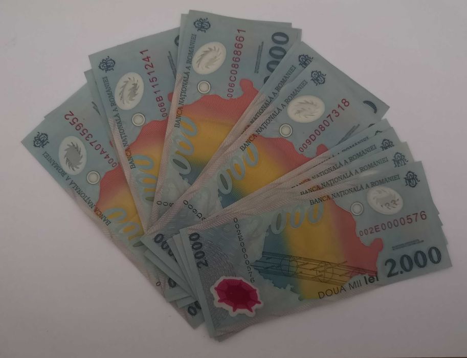 Bancnote de 2.000lei cu ECLIPSA TOTALĂ DE SOARE din 11 AUGUS