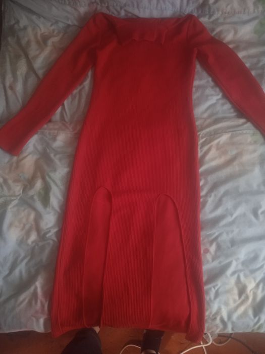 Новое платье  срочно