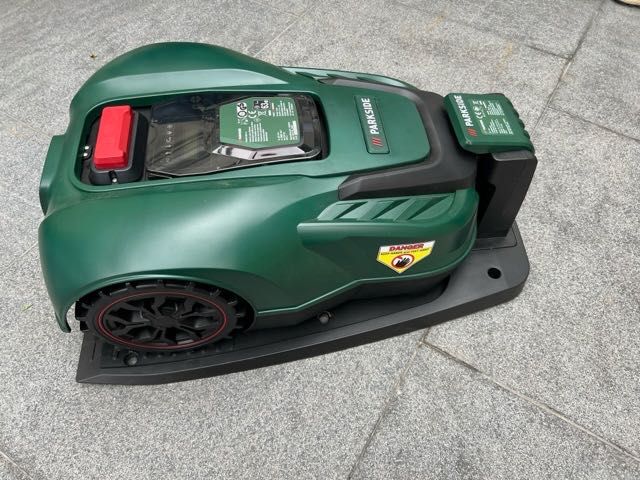 Robot de tuns gazon PARKSIDE 20V PAMR 500 A1