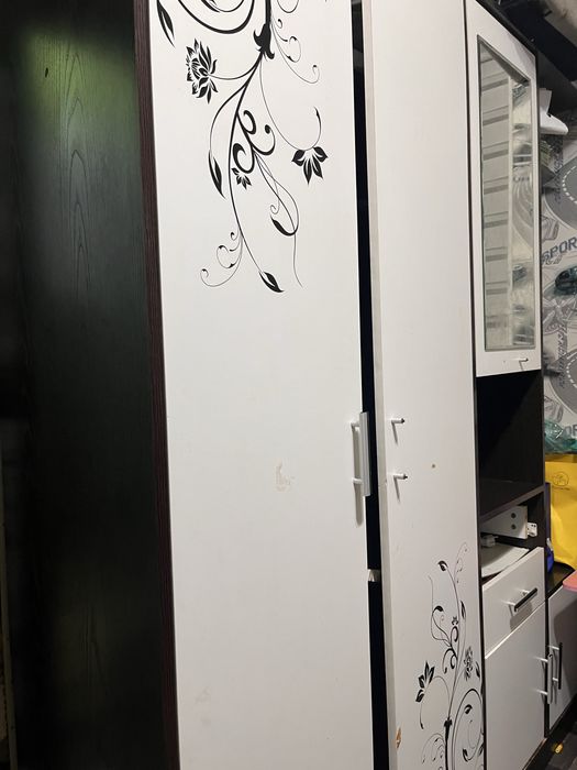 Шкаф продам за 1000 тг