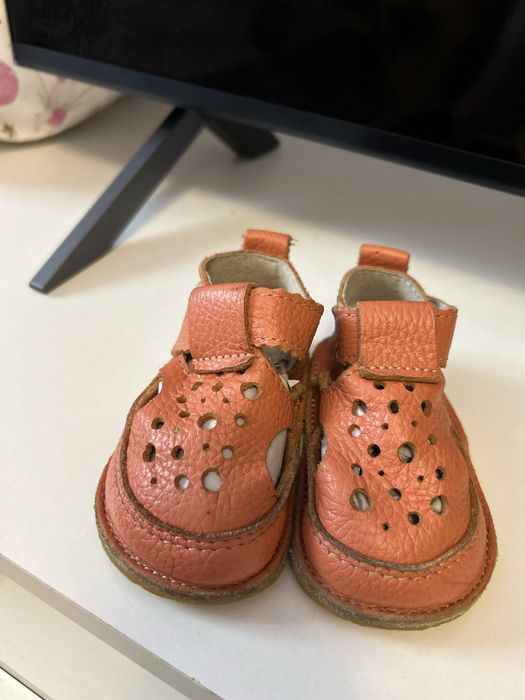 Sandale piele si talpa flexibila