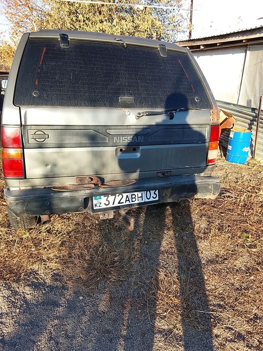 Ниссан Террано 1