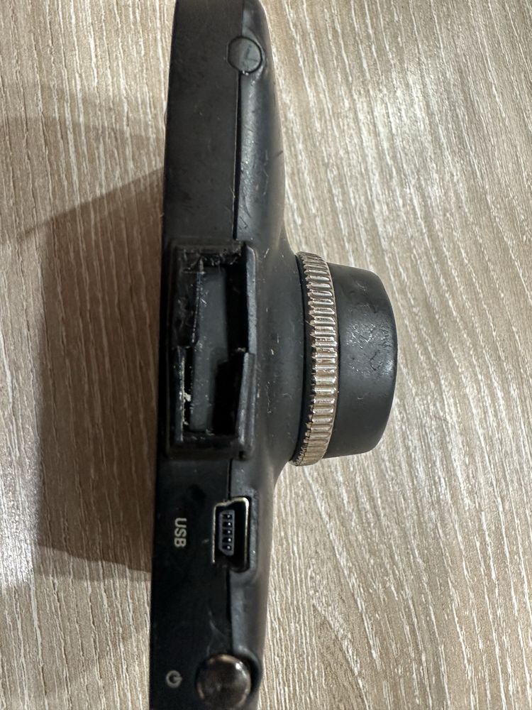 Camera video auto Navitel CR 900 ( Full Hd, ecran 2,7” )