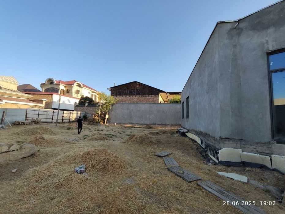 Срочно! Участок 28,5 соток с постройкой 500 м² Мирзо-Улугбек М.Горький