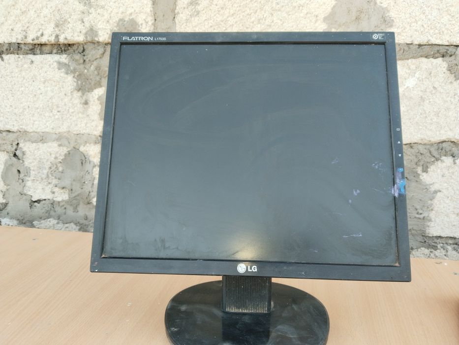 Старый монитор LG