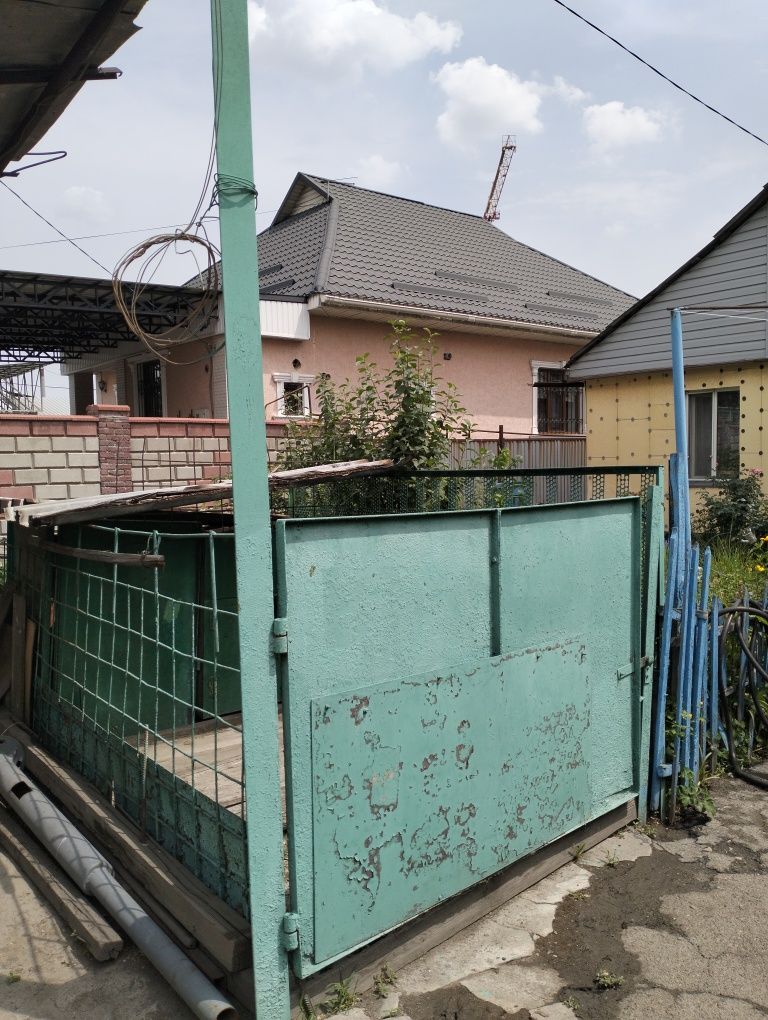 Продам дом на два хозяина
