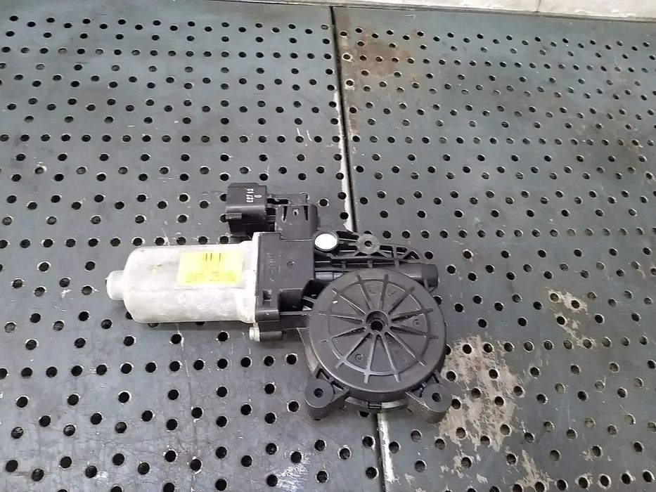 Motoras macara dreapta fata land rover range rover evoque l538 918957102