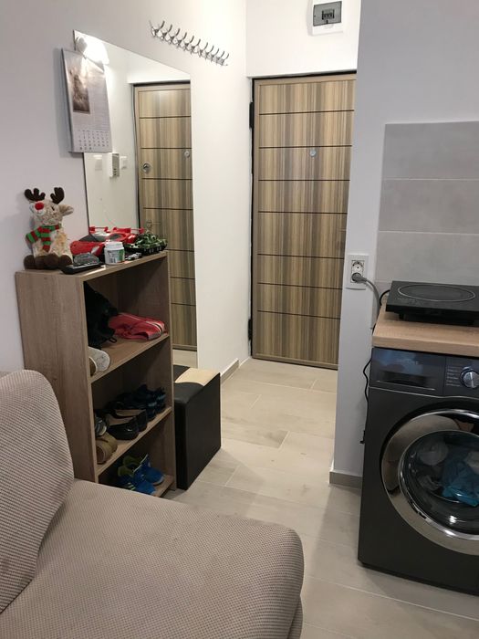 Proprietar vând garsonieră