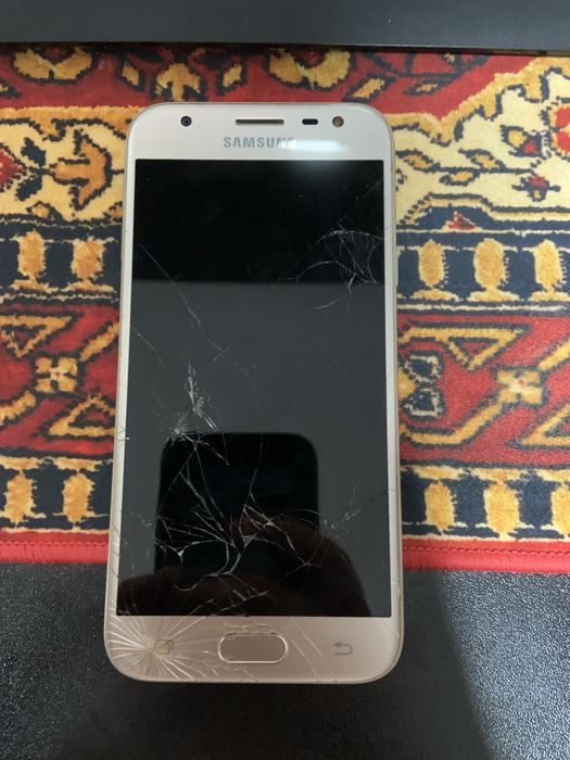Vand samsung j3 2017 spart dar functional URGENT!!