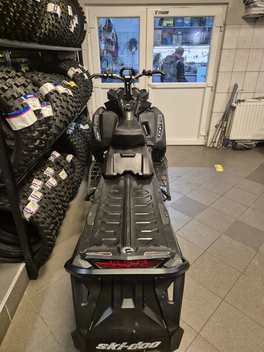 2017 Ski Doo Summit X 154