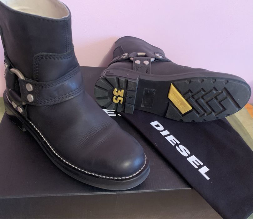 Vand ghete diesel originale marimea 35