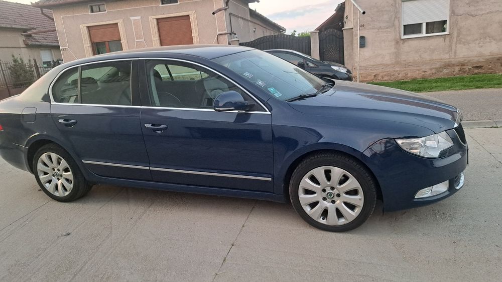 Vănd Skoda Superb