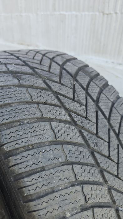 2бр. Зимни гуми Bridgestone Blizzak 245 40 19 Dot 22