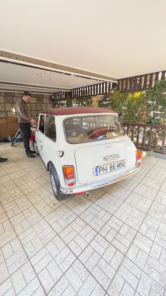 Mini 1000 cc – Clasic din 1986, în stare excelentă!