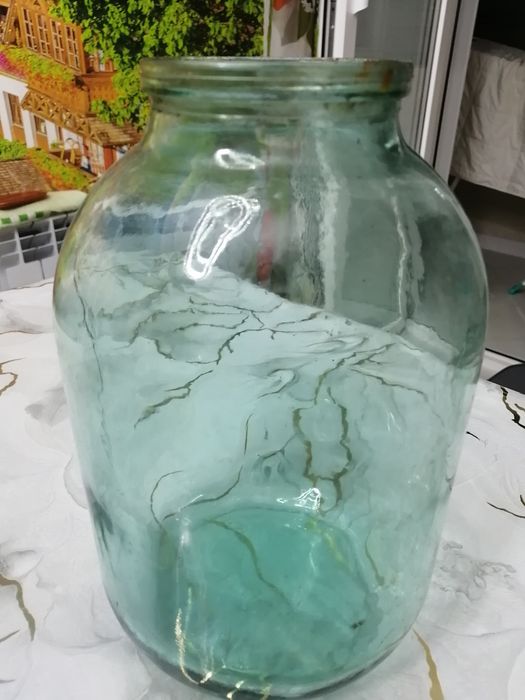 Продам банки 3х,1литр,цена 200тенге за шт