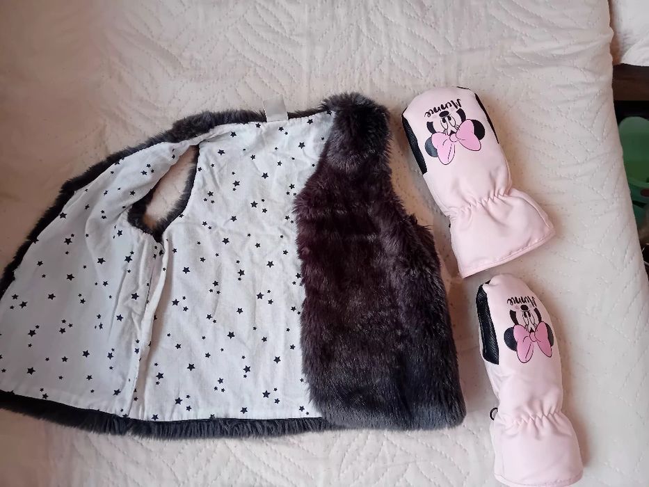 Топло елече с подарък ръкавички за ски 2 год