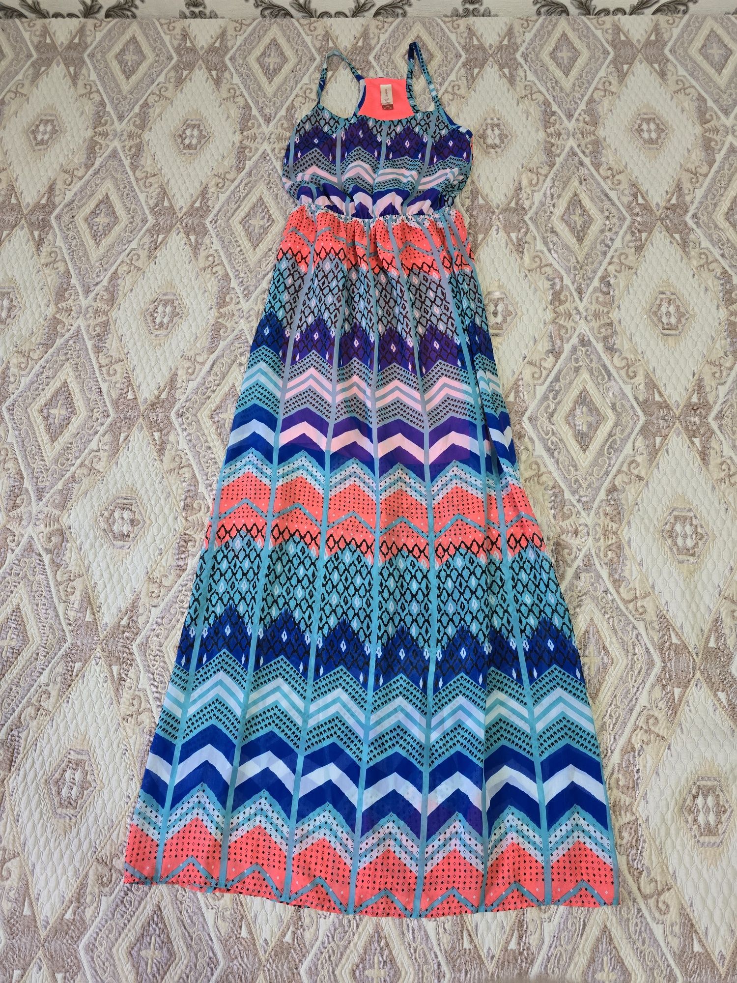 Продам платье в пол, размер xs