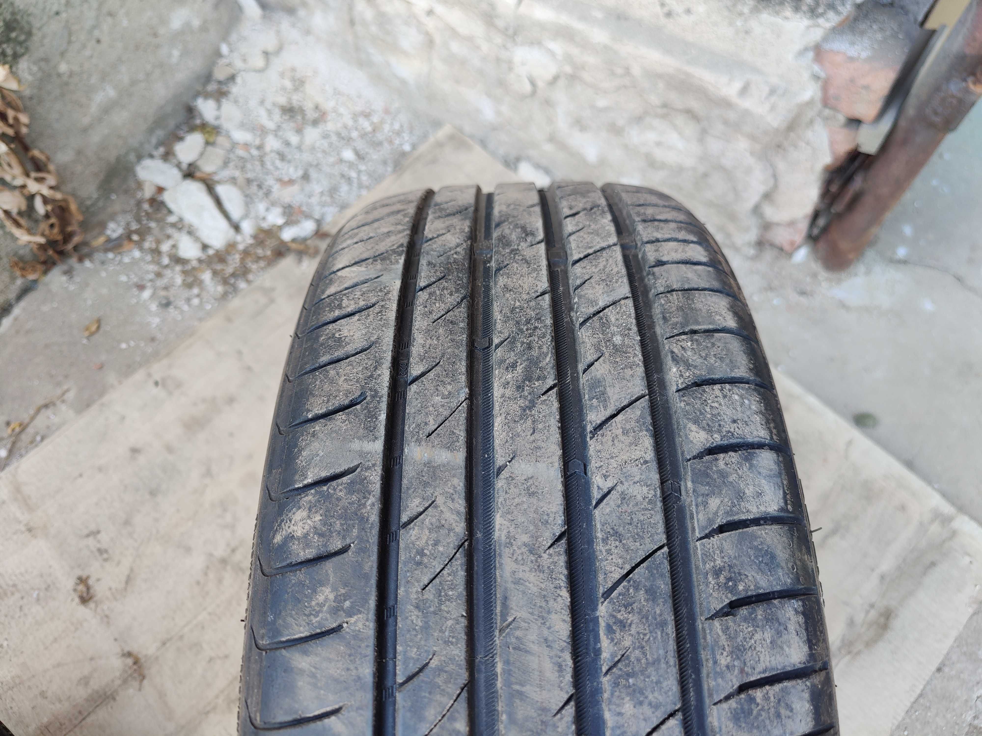 Goodride 225/40/19