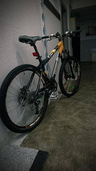 Bicicletă în stare bună, originală