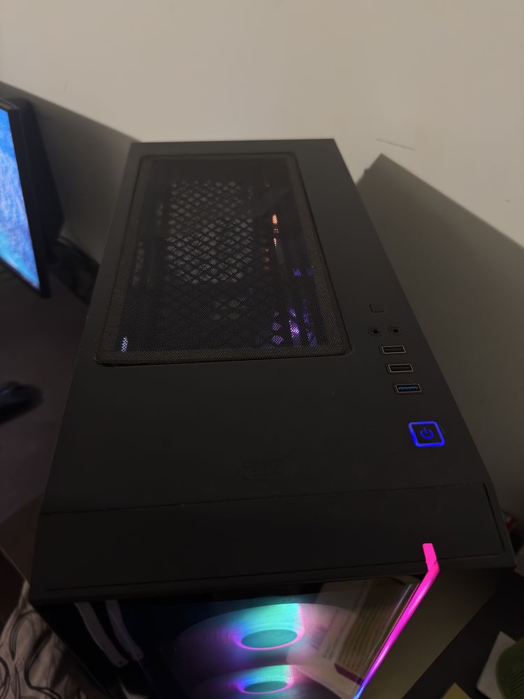 Gaming компютър custom