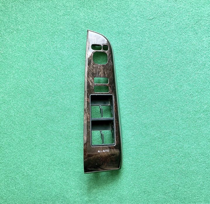 Накладка Камри 50 55 / Camry 50 55