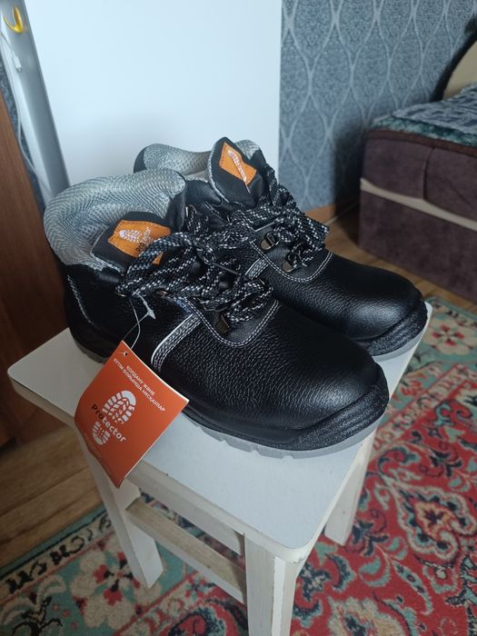 Продам ботинки рабочие новые ...