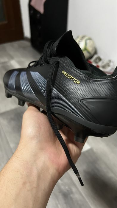 Ghete de Fotbal Adidas Predator