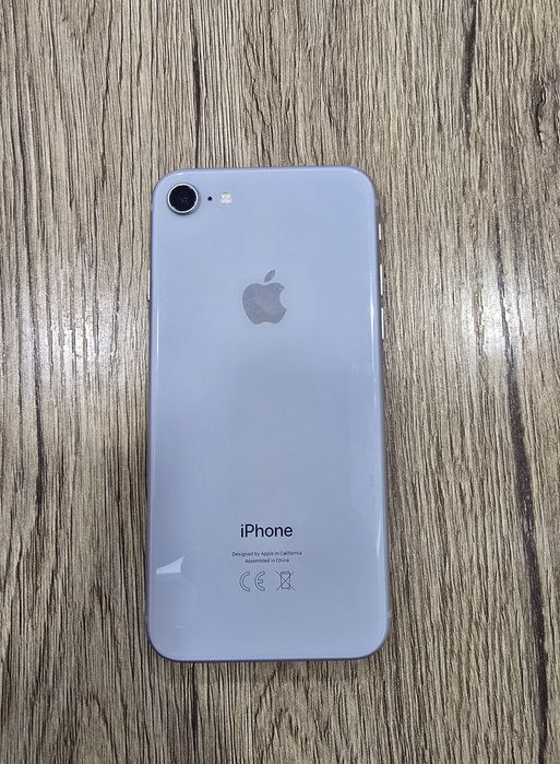 Iphone 8  64gb идиал очилмаган кирилмаган чака чукалари юк