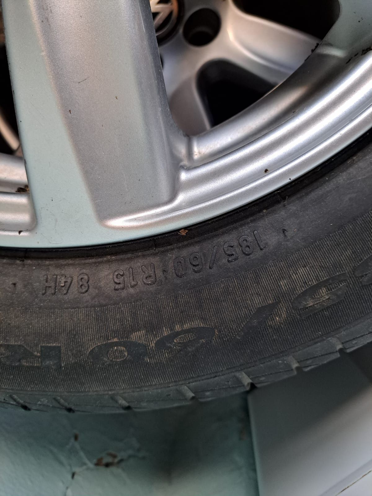 Комплект шины 185/60/R15