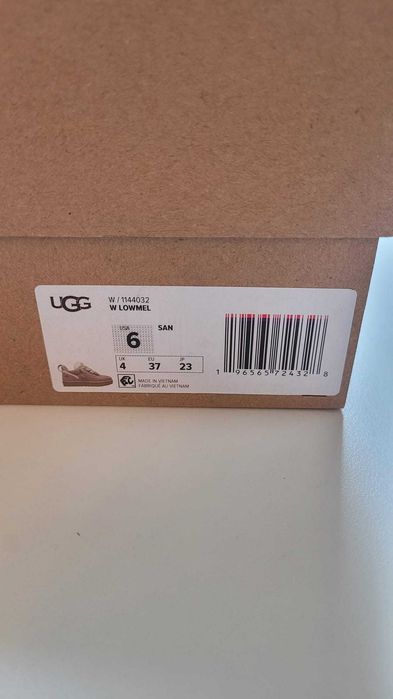 UGG Lowmel  Sand