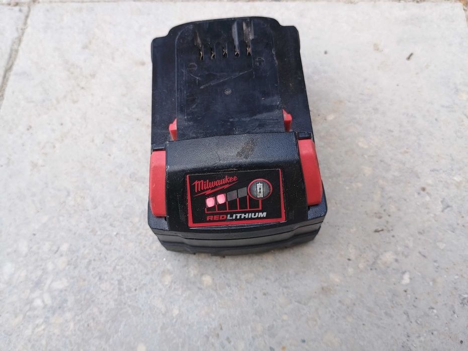 Батерия Milwaukee M18B5