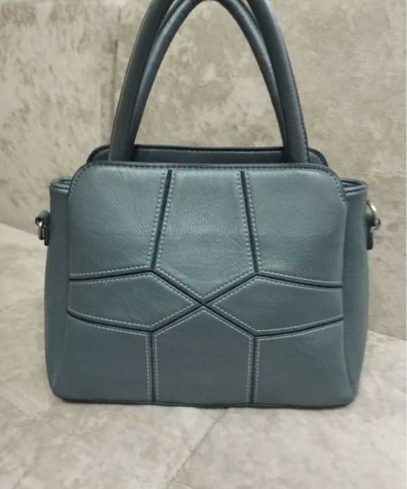 geantă nouă din piele naturală