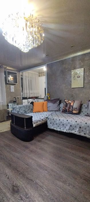 Продам 1 комнатную квартиру на Есенберлина.Торга нет!