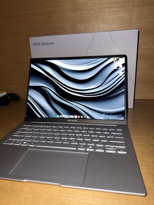 Asus Zenbook ultra 9 H285