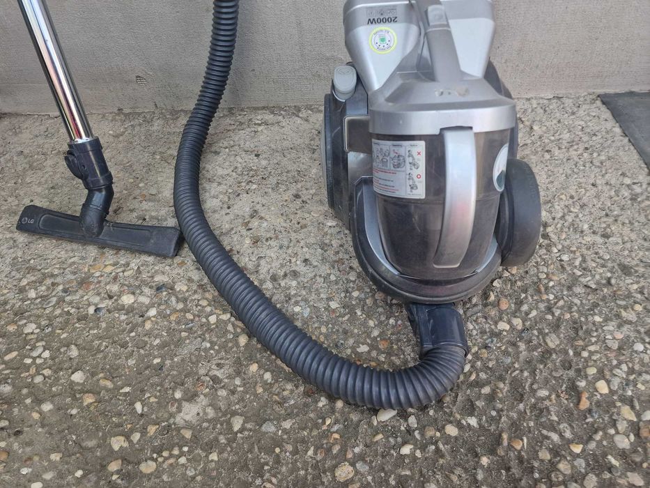 LG V-KC 902 HT | Aspirator fara sac | 2000W | 2L
