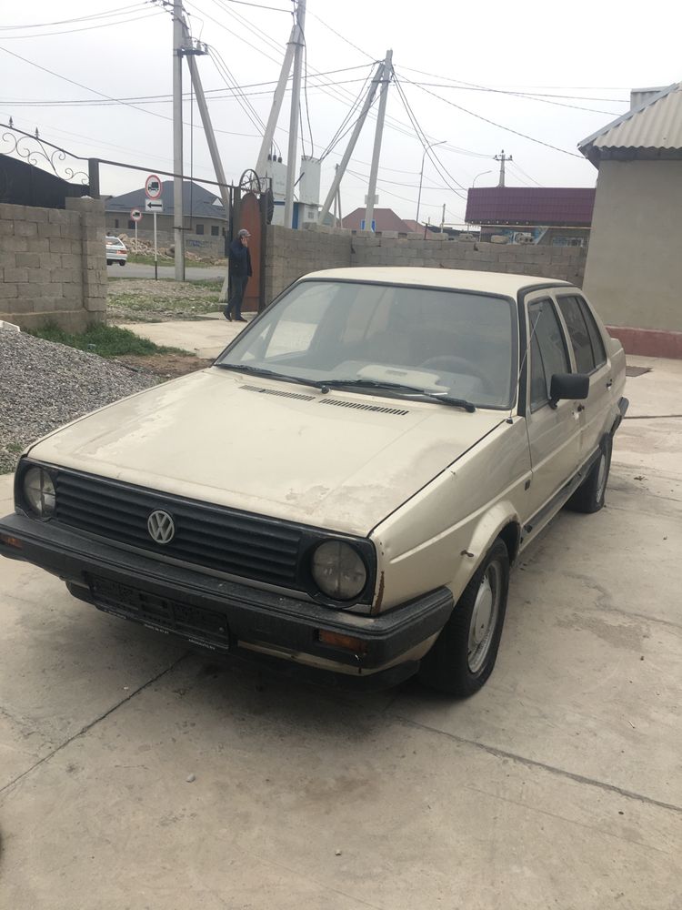 Продается автомашина Volkswagen Jetta