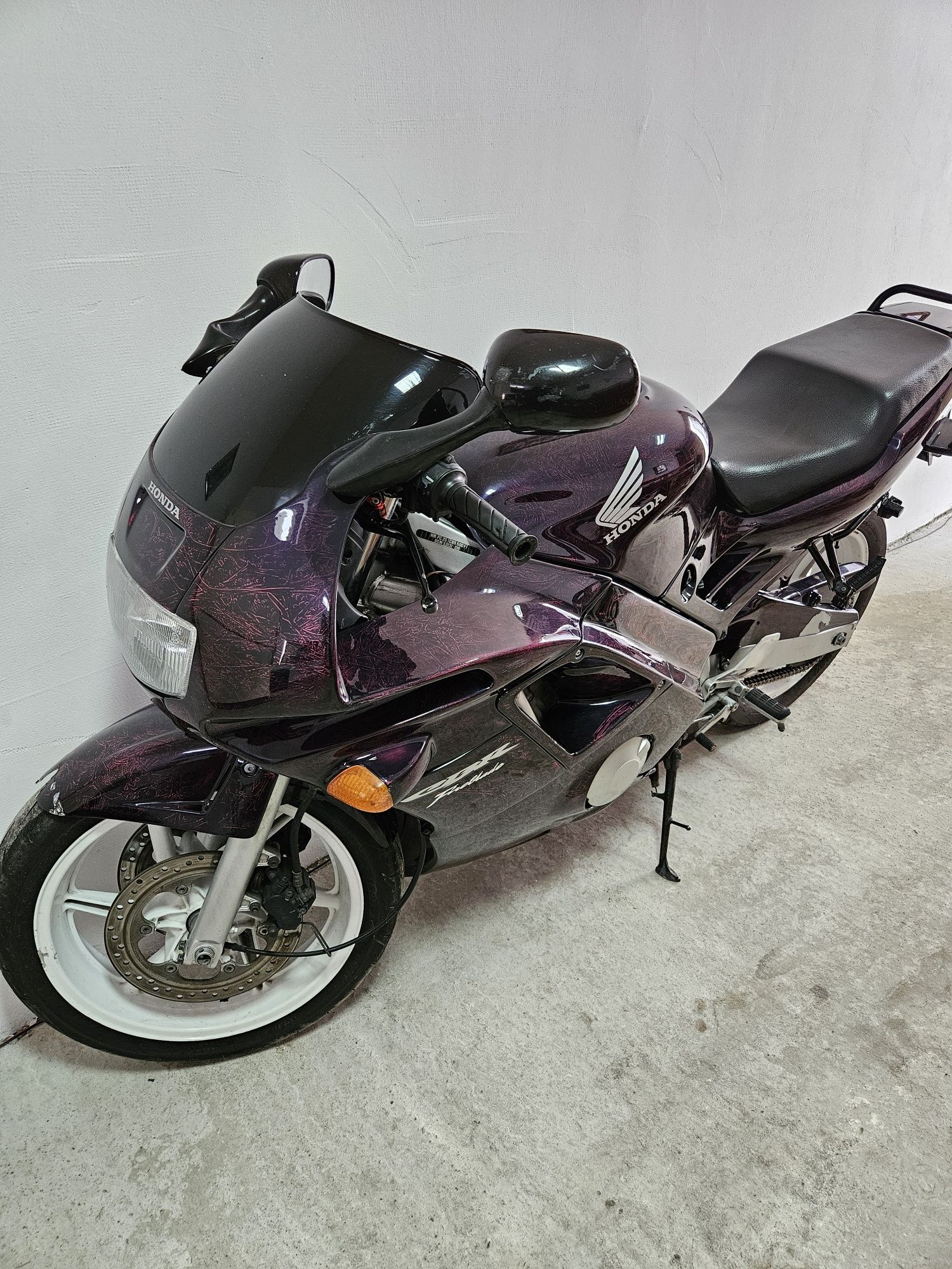 Honda cbr 600 f2