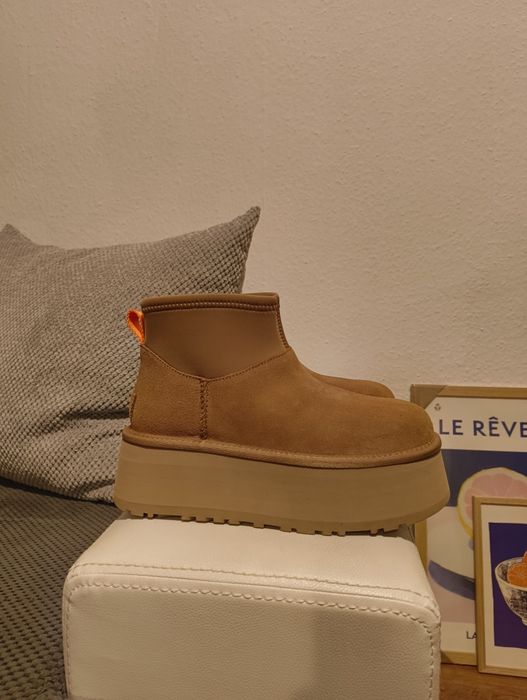 Нови женски боти Ugg Australia размер 37