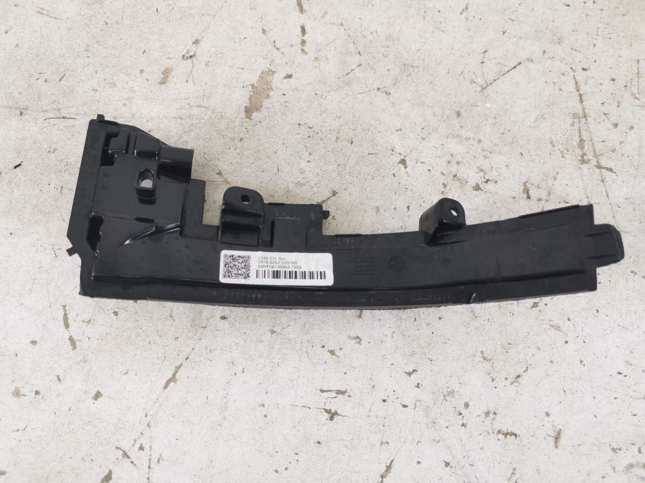 Semnal Oglinda Dreapta Land Rover  Discovery 4 2009 2010 2011 2012 201