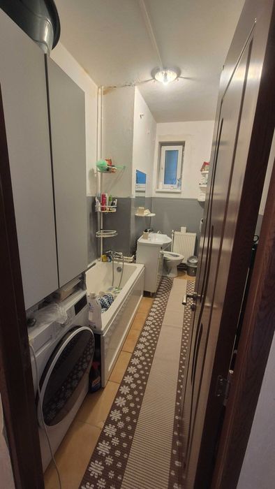 Garsoniera transformata in apartament cu 2 camere + boxa 7.2 mp