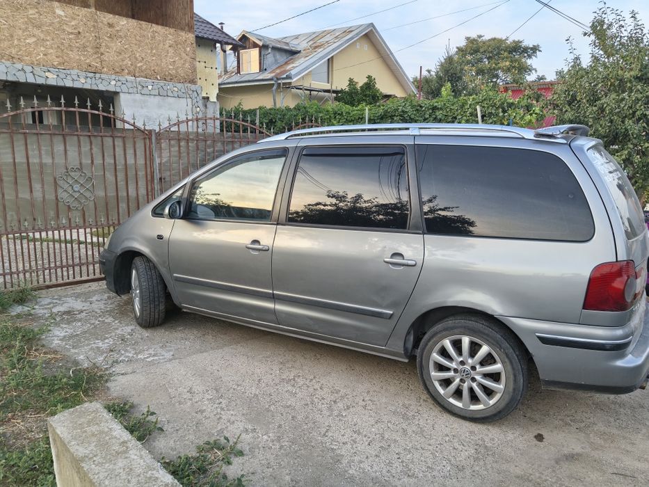 Vând vw sharan 2004