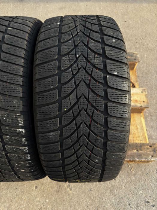 Anvelope 245/40R18 Dunlop Iarna M+S