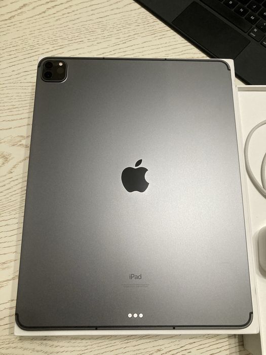 iPad Pro 12.9 M1 / Sim Card