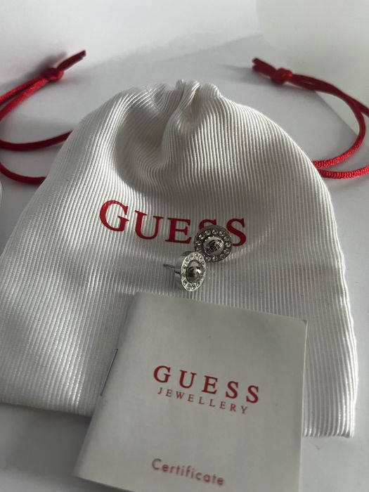 Set bijuterii Guess